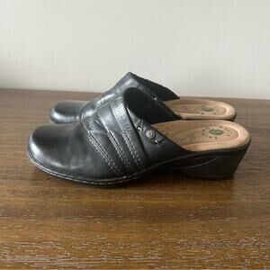 Earth Origins Woman’s Ginger Black Leather Comfort Clogs- Size 8M